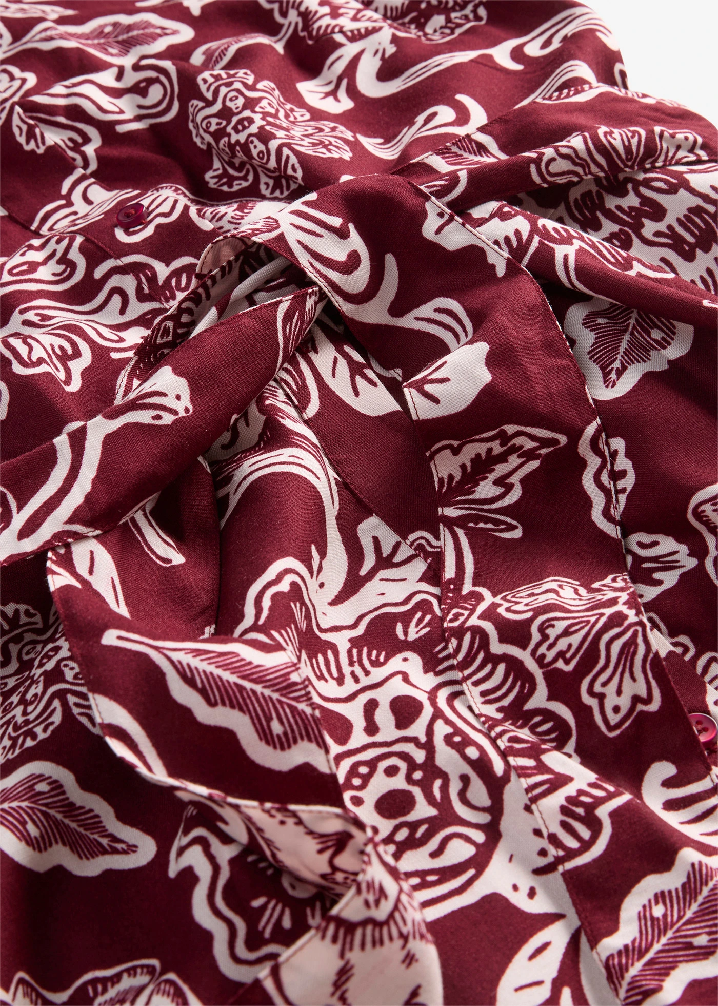 Robe-chemise en viscose fluide • rouge rubis-rose clair floral • Boutique bonprix