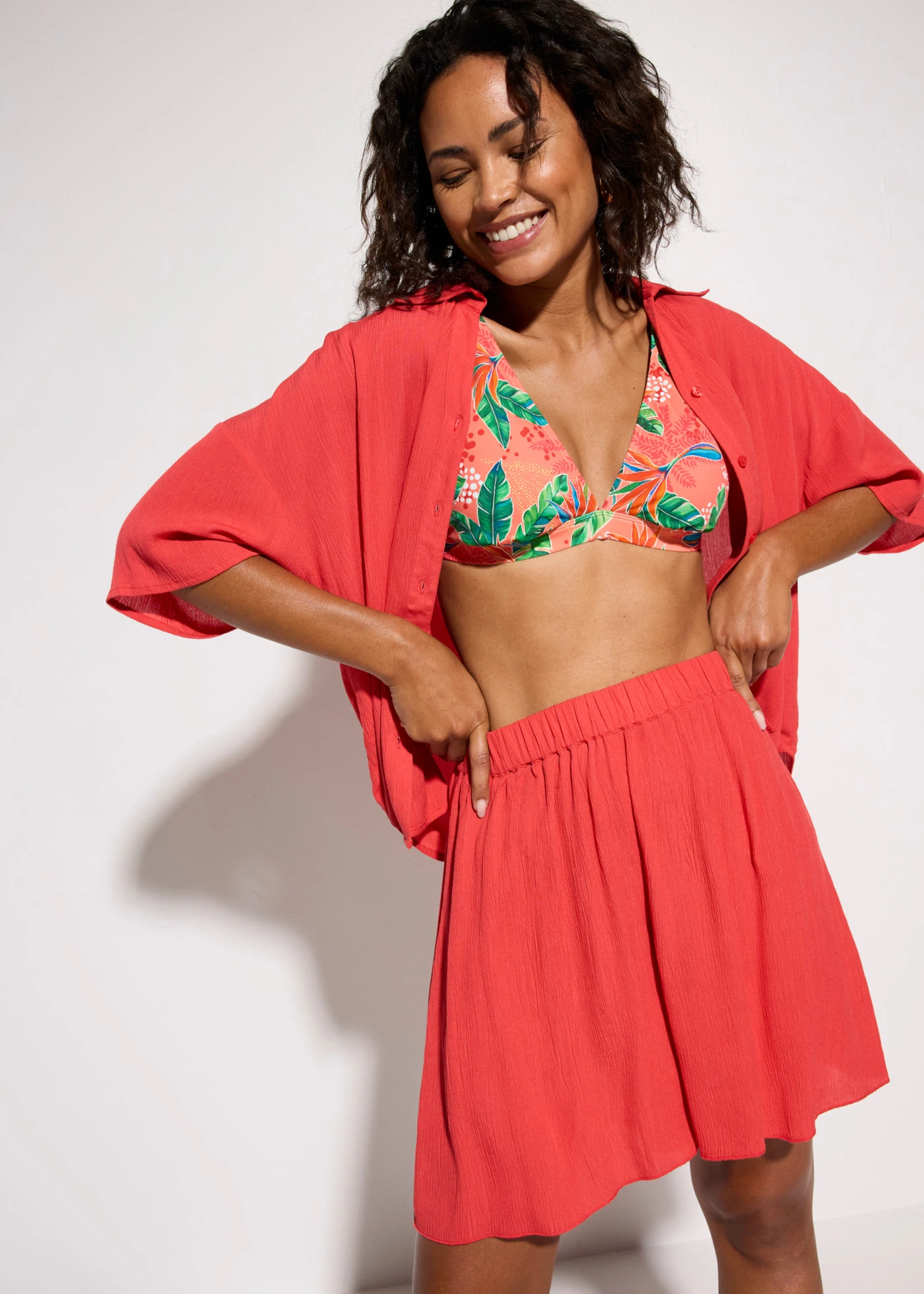 Korte strandblouse van soepele viscose • kreeftrood • bonprix online shop