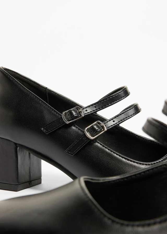 Escarpins à brides • noir • product-page.page-title-suffix