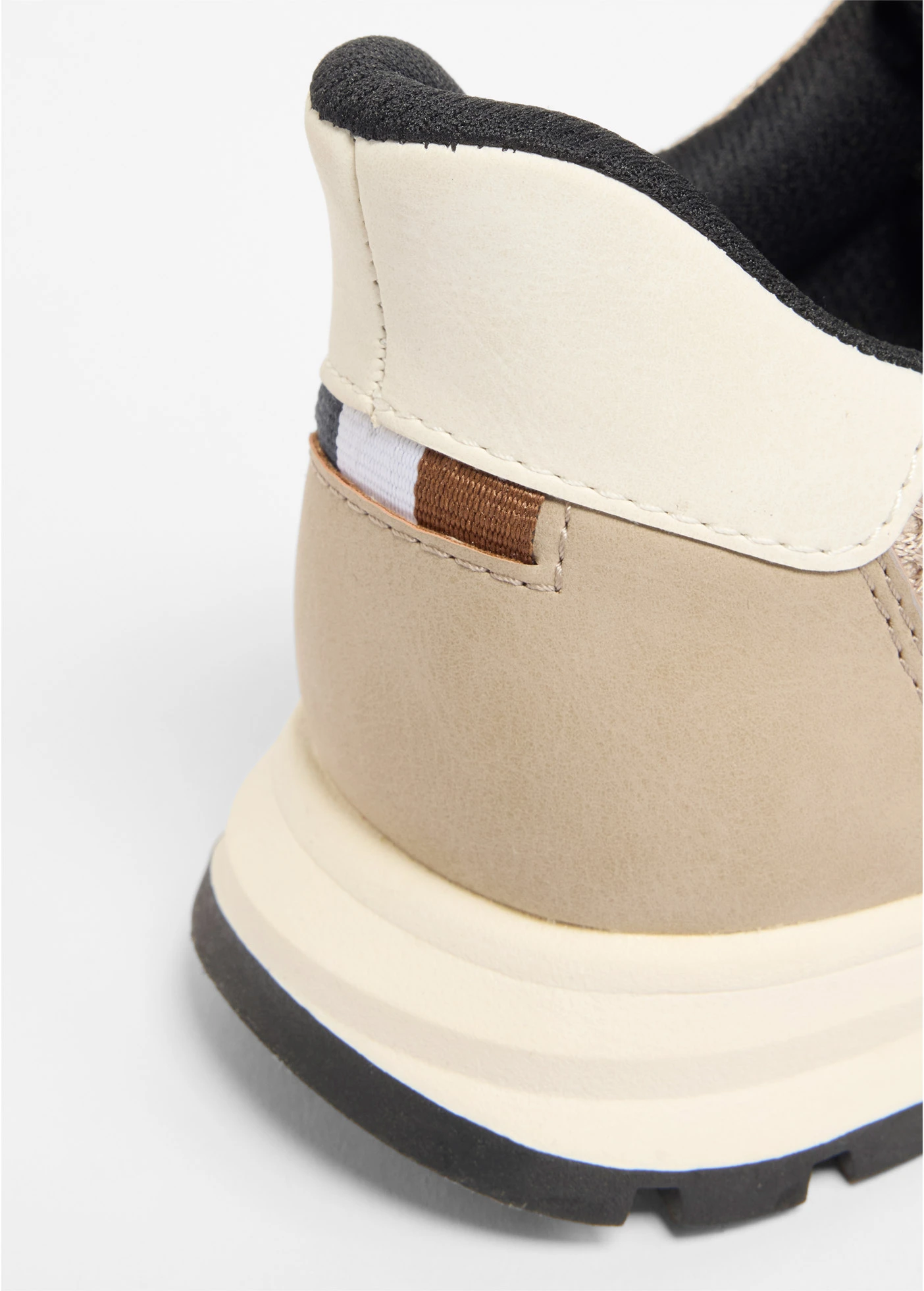 Sneakers van Bugatti met ritssluiting • taupe • bonprix online shop