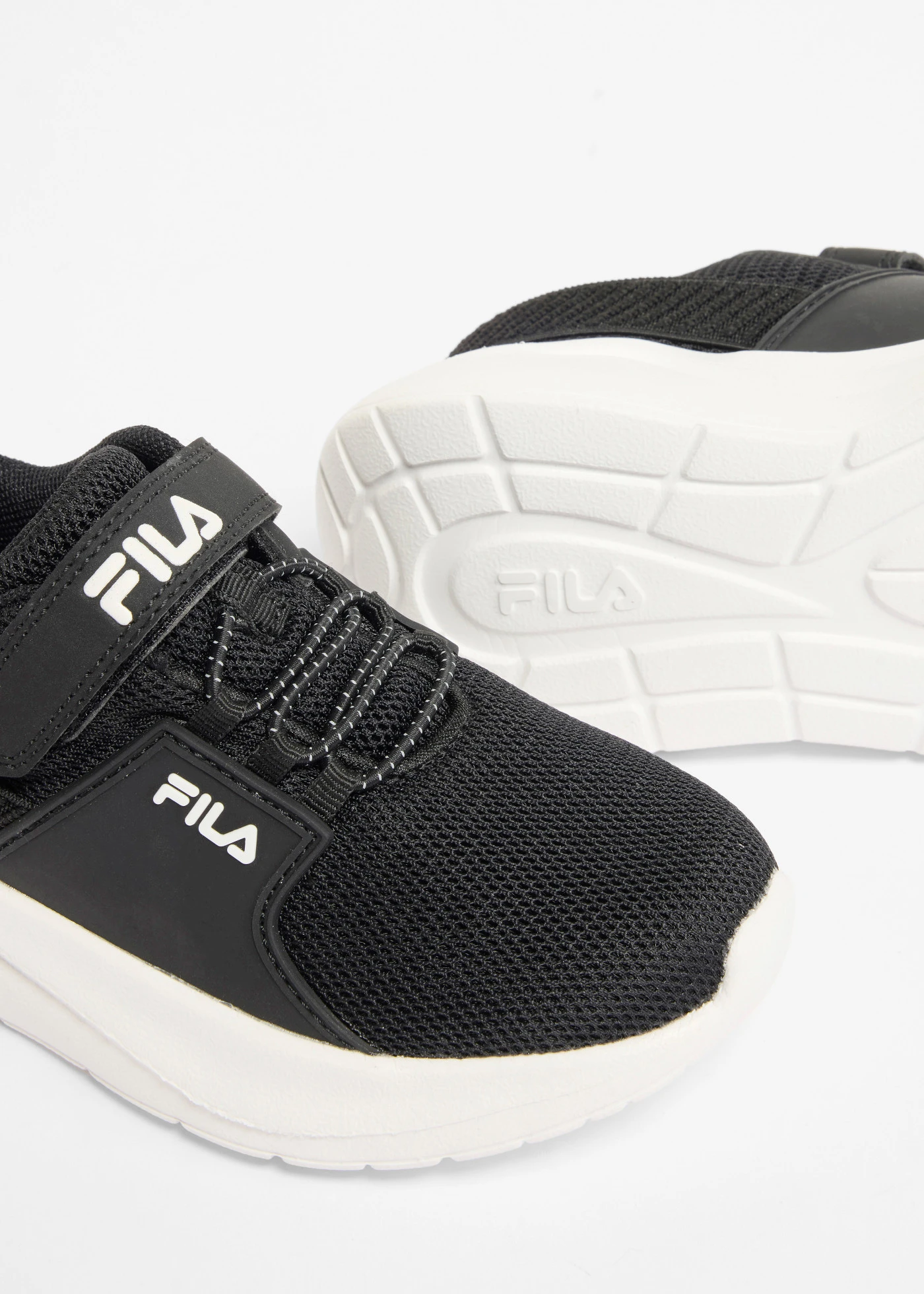 Fila gyermek Chunky szabadidőcipő tépőzárral • fehér/fekete • bonprix áruház