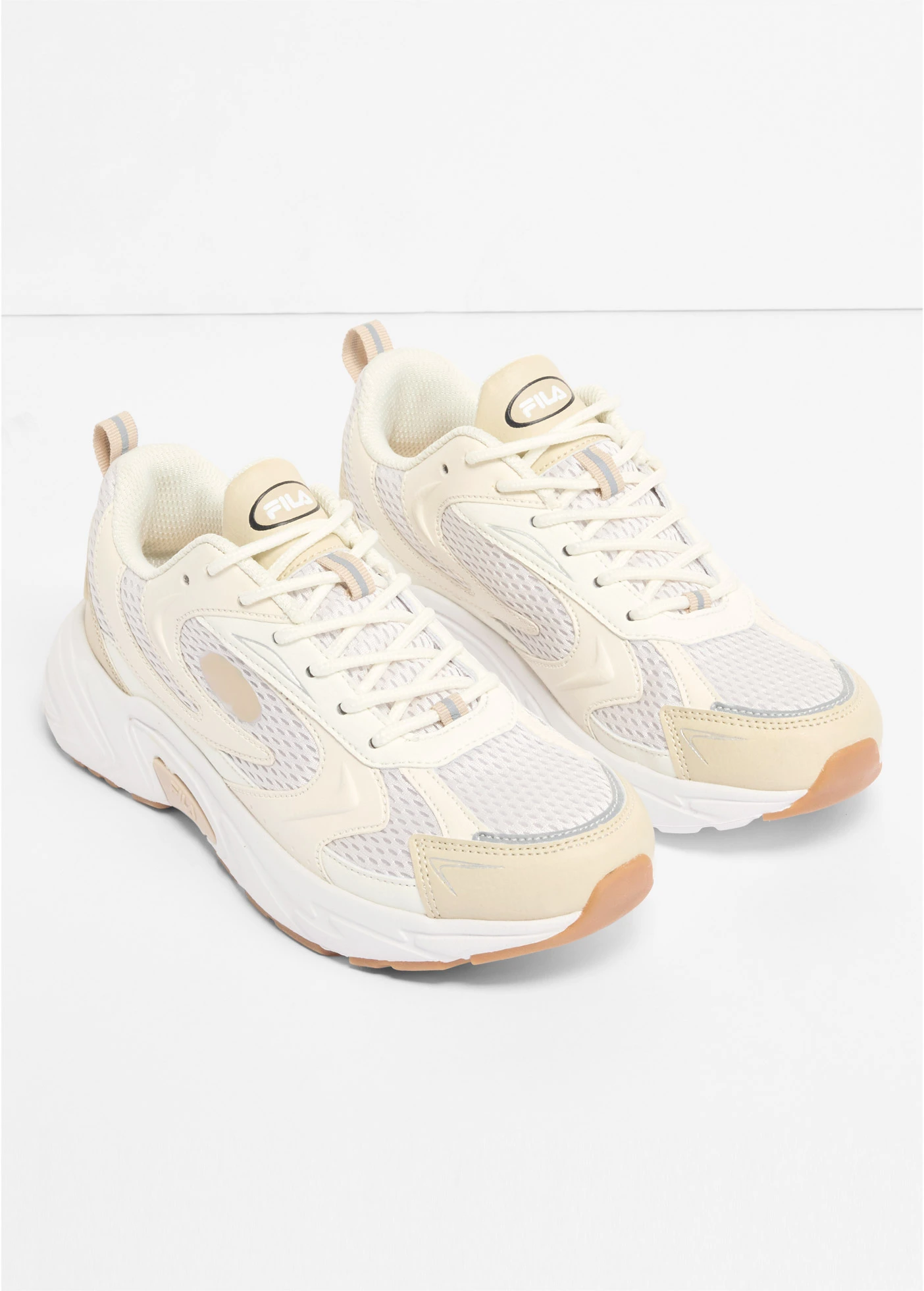 Chunky sneakers van Fila met inzetstuk van mesh • beige-wit • bonprix online shop