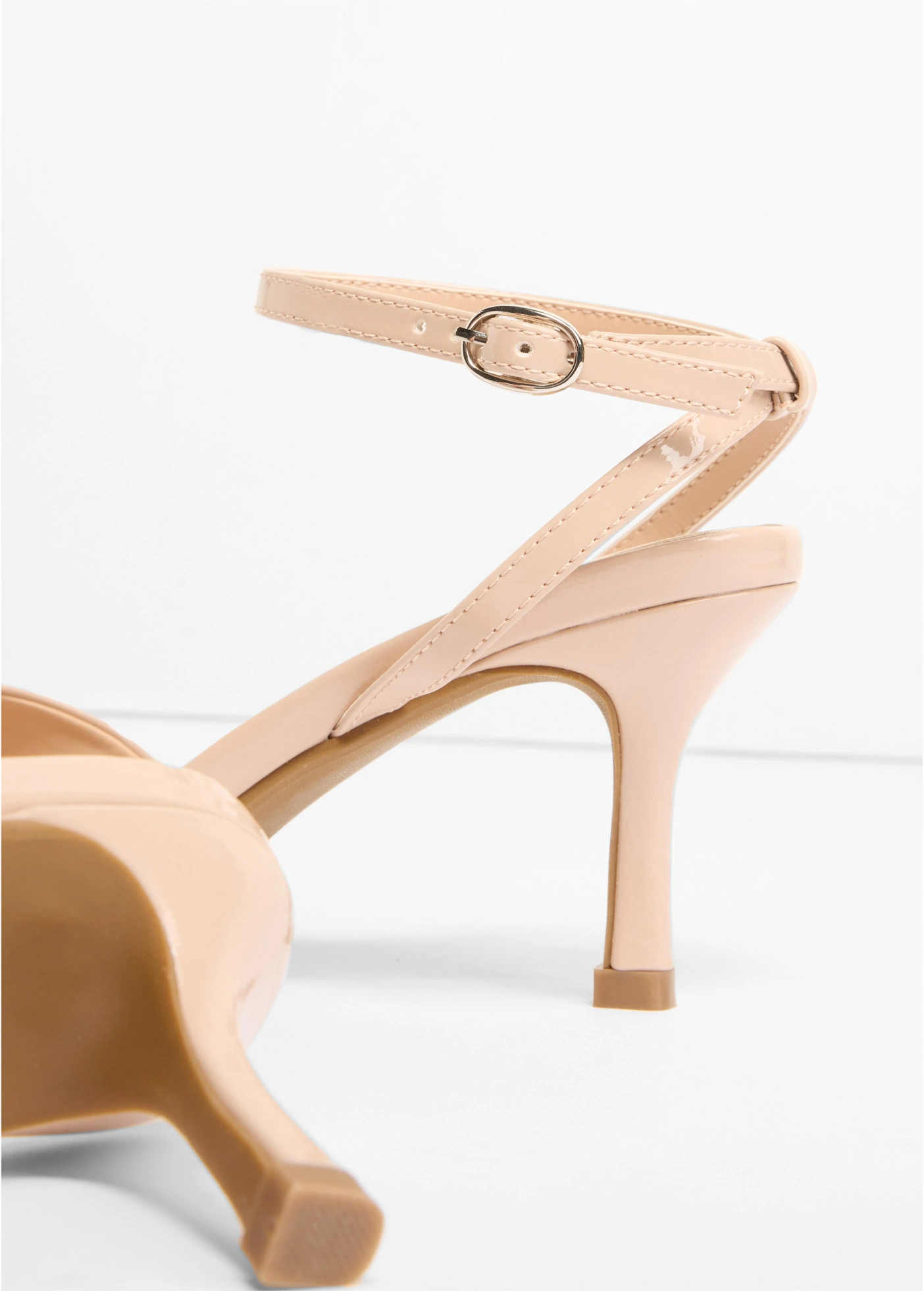 Sandalen met riempjes in laklook • beige • bonprix online shop