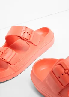 Slippers van waterafstotend materiaal • kreeftrood • bonprix online shop