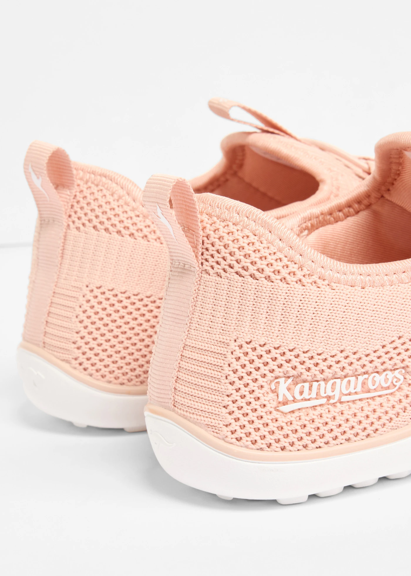 Buty wsuwane typu barefoot Kangaroos z elastyczna podeszwą • jasnoróżowy • sklep bonprix