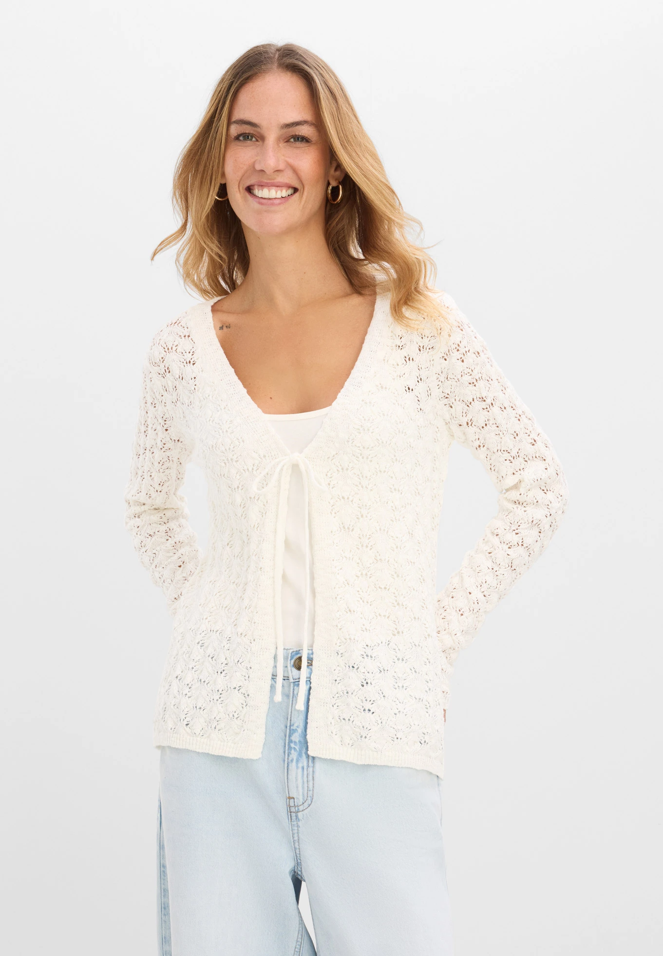Gilet en maille ajourée 100% coton • écru • Boutique bonprix