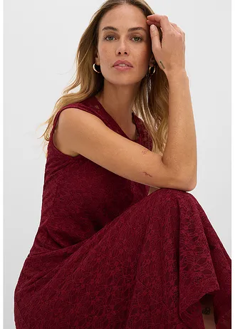 Robe évasée en dentelle • rouge rubis • Boutique bonprix