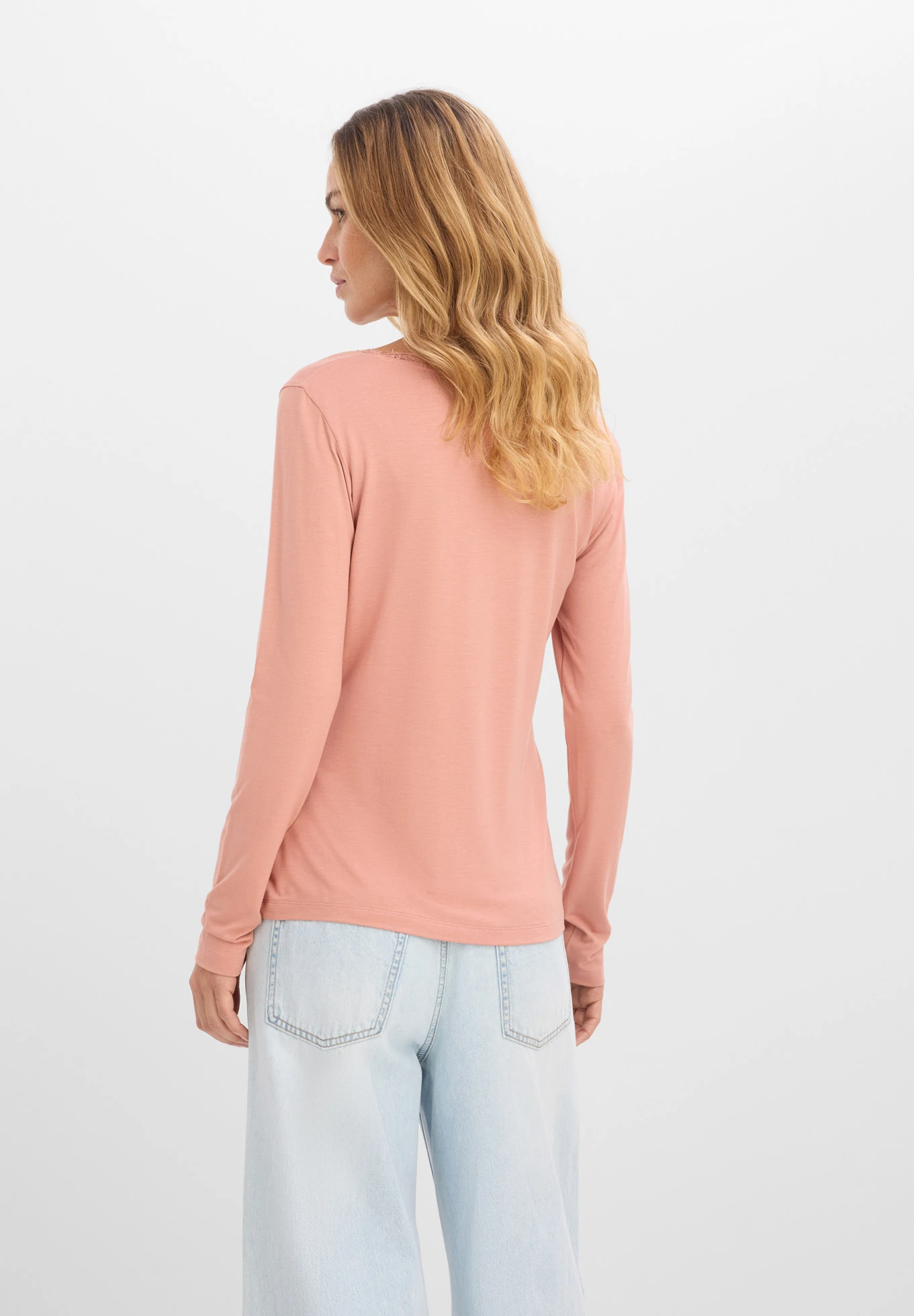 Longsleeve van een zachte viscose-mix • poederbruin • bonprix online shop