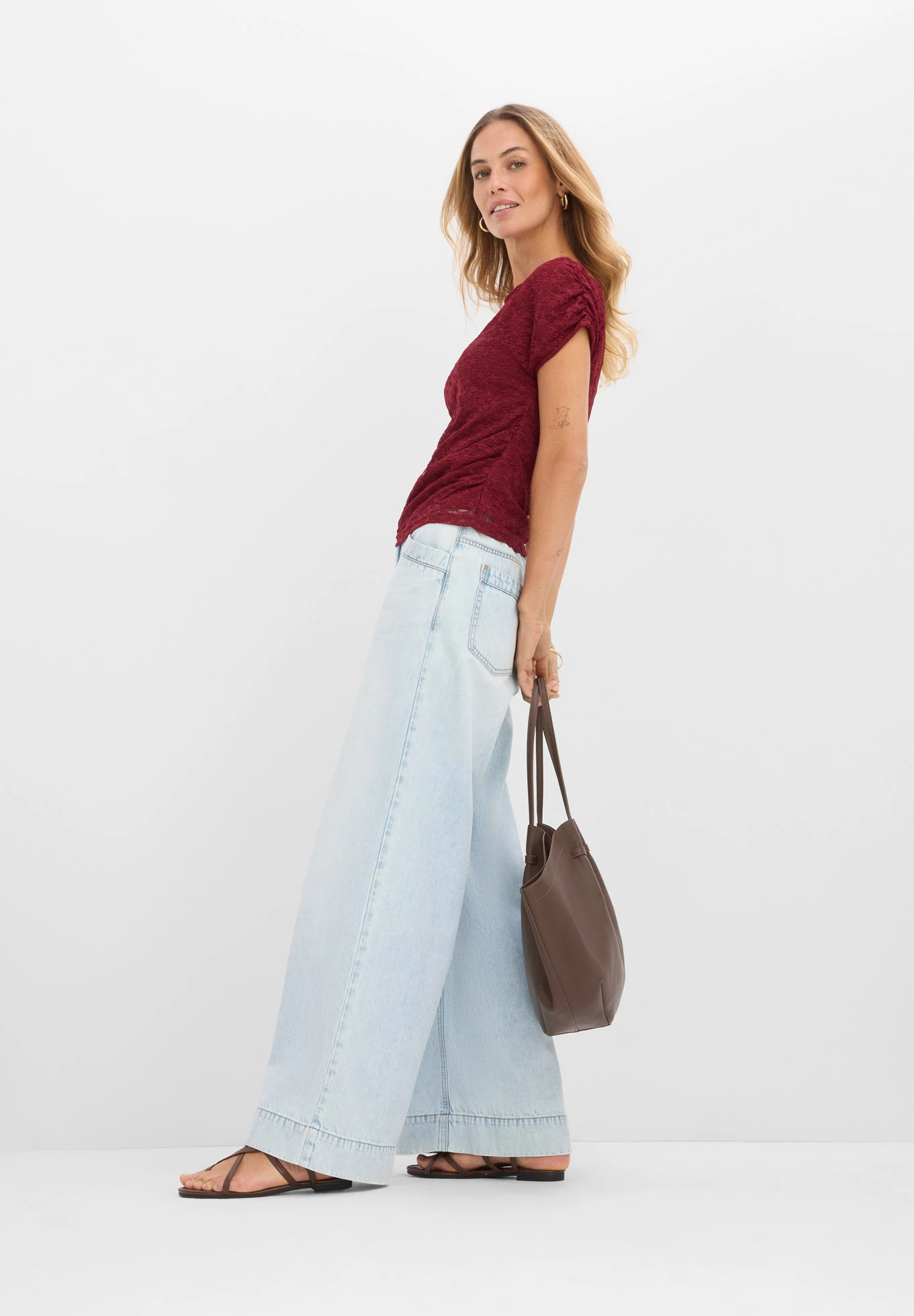 Kanten shirt • robijnrood • bonprix online shop