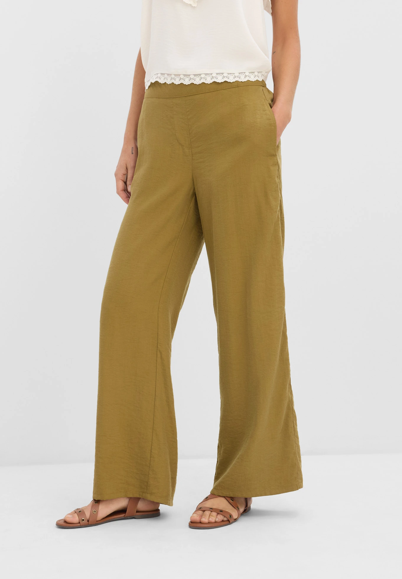 Pantaloni Palazzo din amestec de viscoză • verde-natur • magazin bonprix
