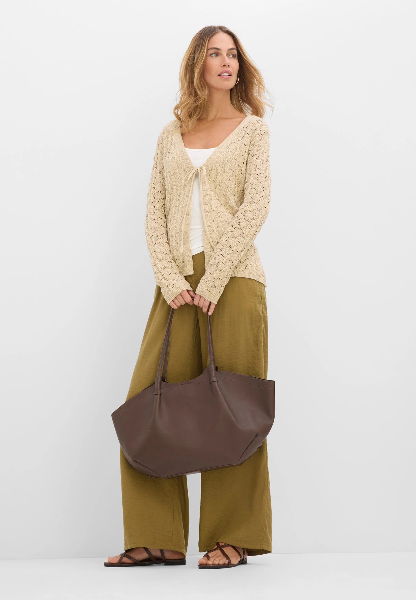 Gilet en maille ajourée 100% coton • sable clair • Boutique bonprix