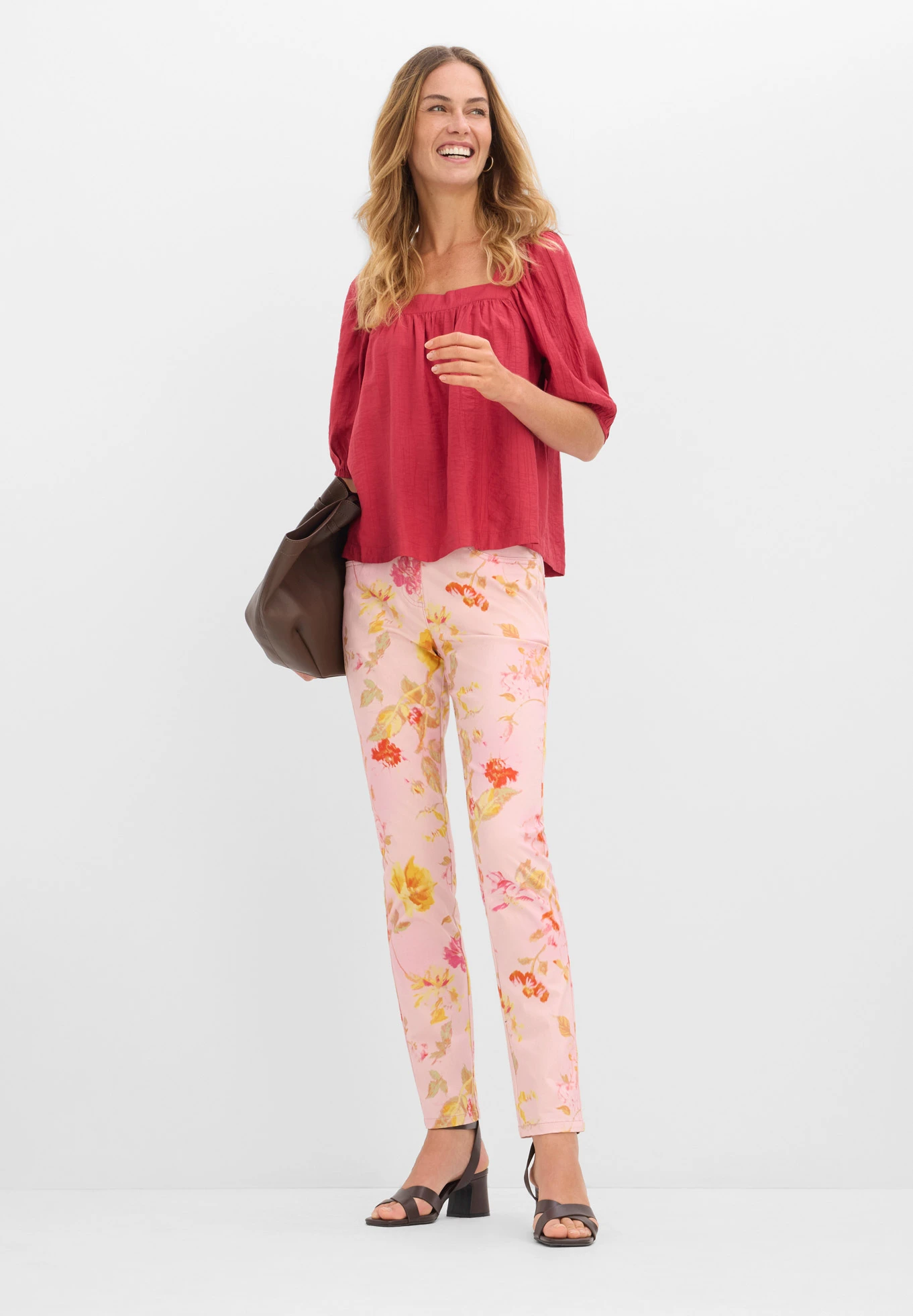 Stretchbroek met bloemenprint • roze gebloemd • bonprix online shop
