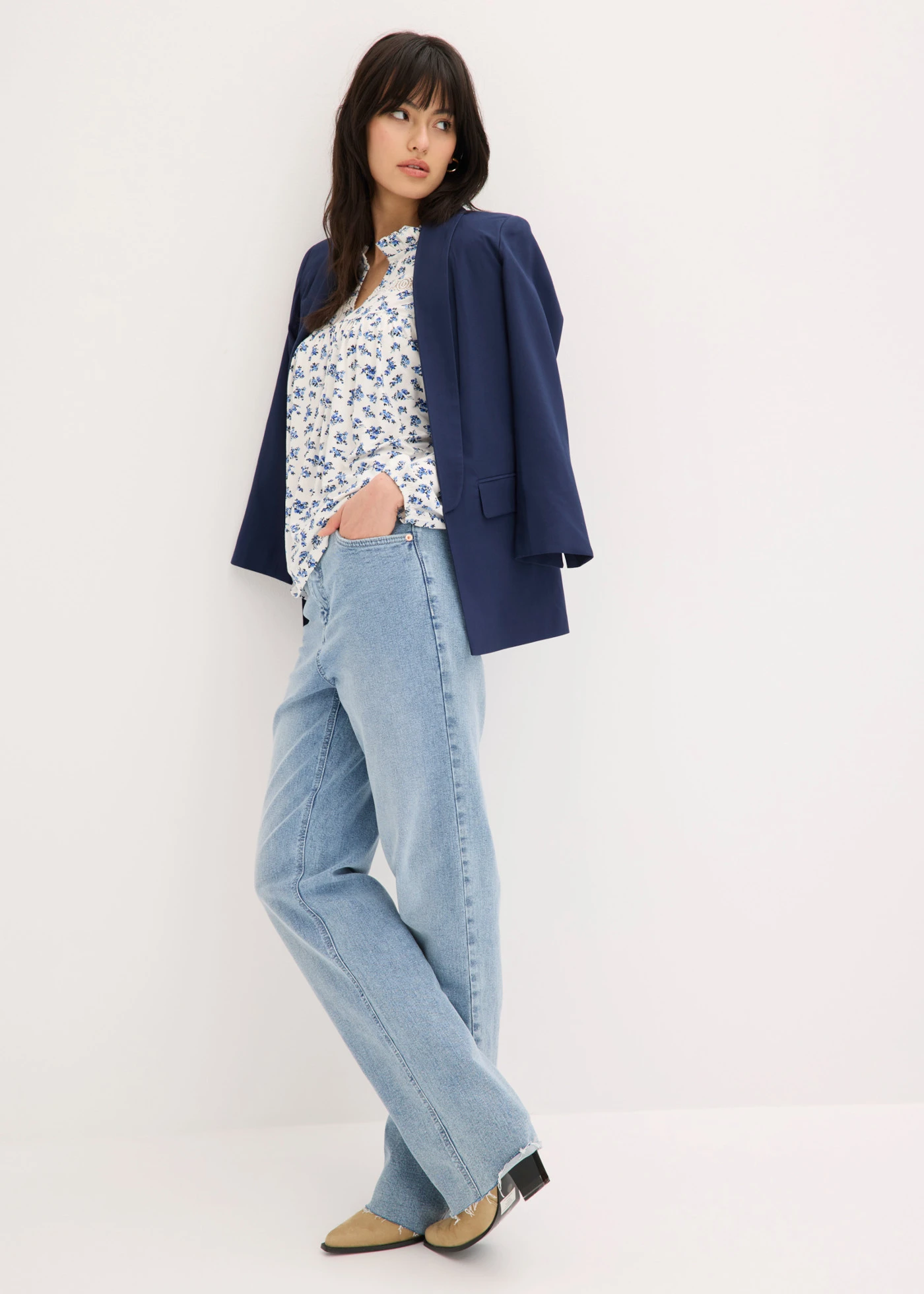 Longsleeve in een viscosemix • wolwit-blauw • bonprix online shop