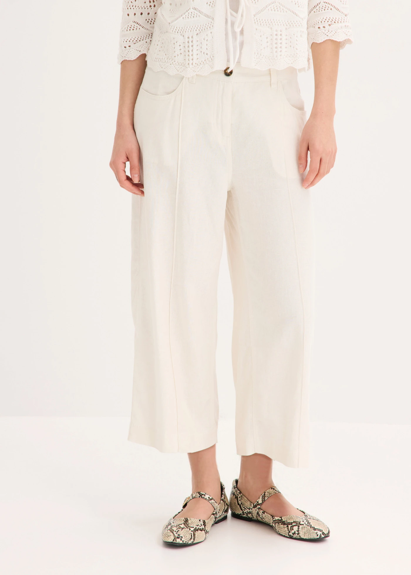 Pantaloni Culotte din mix lejer cu in cu pense • ecru • magazin bonprix