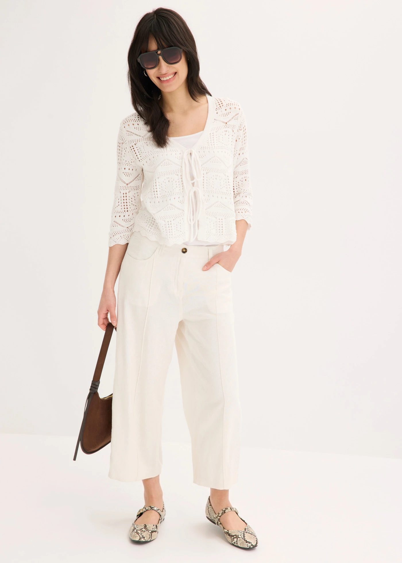 Pantaloni Culotte din mix lejer cu in cu pense • ecru • magazin bonprix