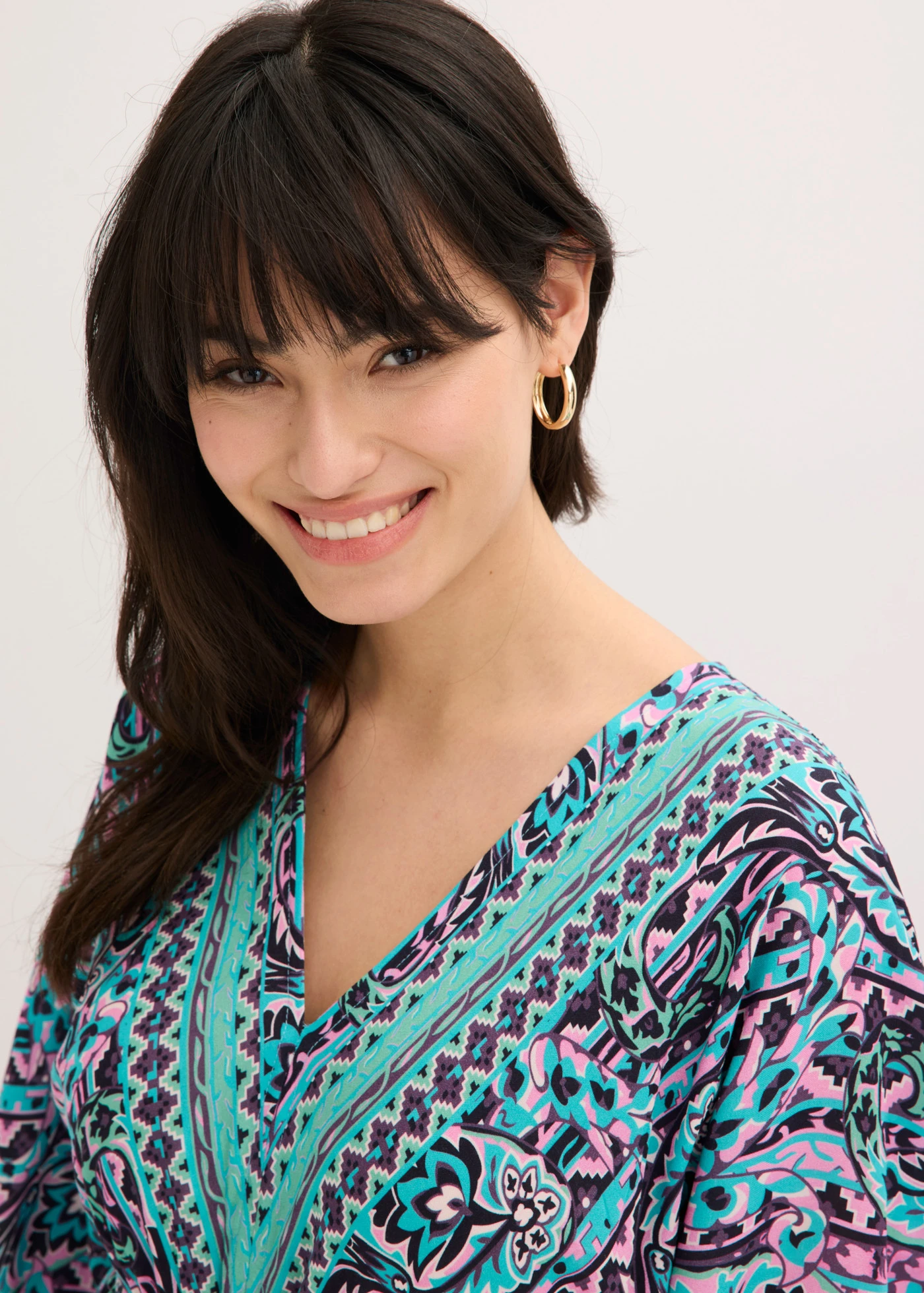 Robe longue en viscose fluide • turquoise/violet imprimé • Boutique bonprix