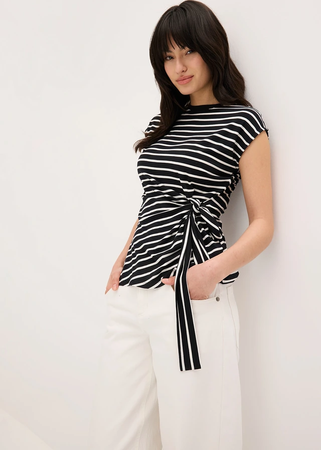 Shirt met drapering • zwart-wolwit gestreept • product-page.page-title-suffix