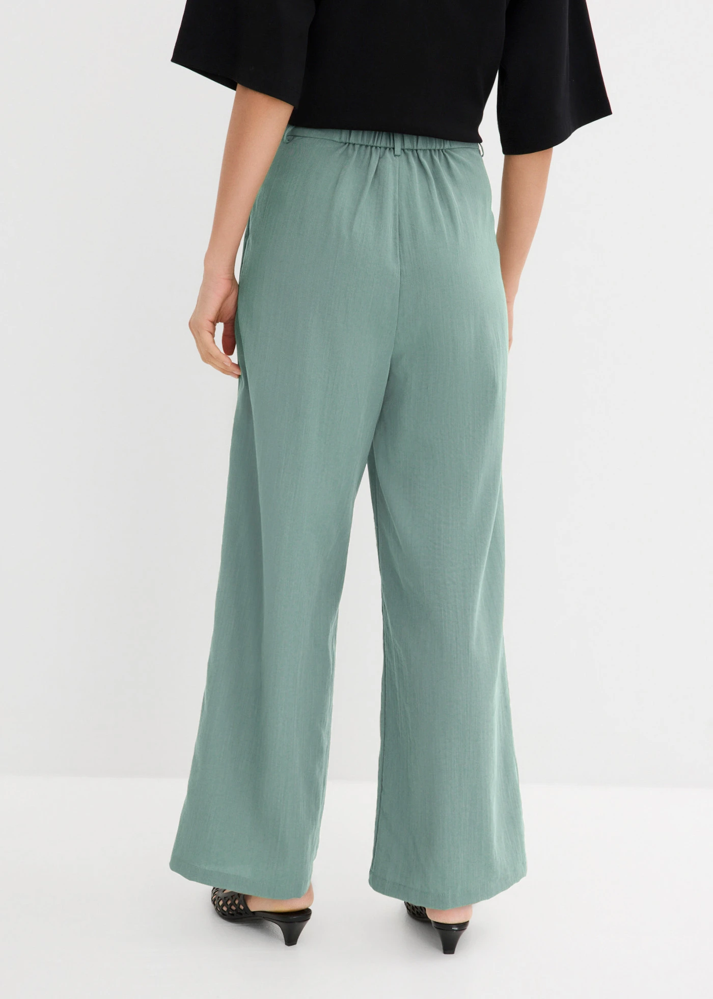 Broek met decoratieve knoop van een viscose-mix • zeegras • bonprix online shop