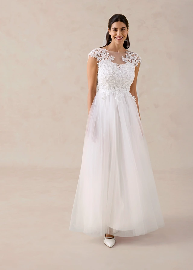 Robe de mariée en tulle délicat et dentelle, Couleur: écru