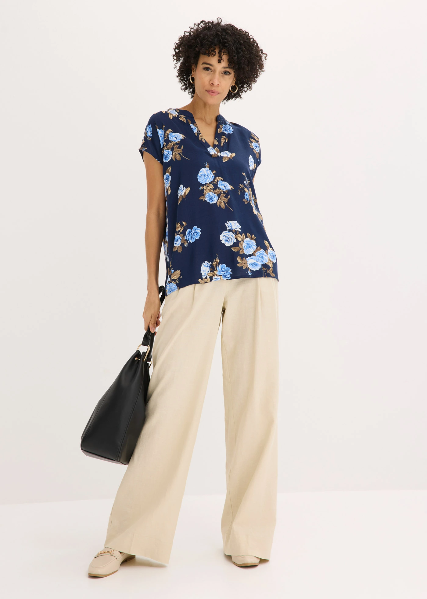 Tunică din viscoză • bleumarin/bleu floral • magazin bonprix