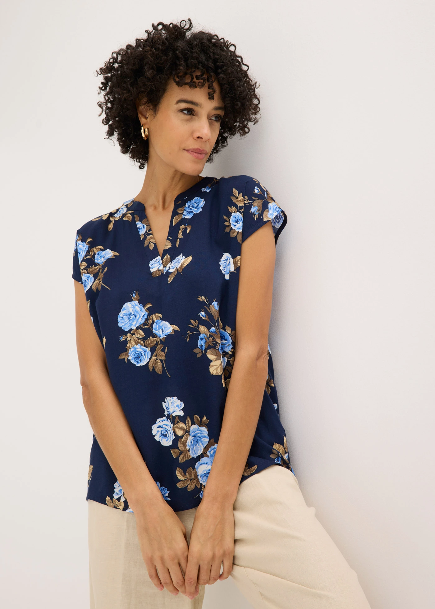 Tunique en viscose • bleu foncé-bleu floral • Boutique bonprix