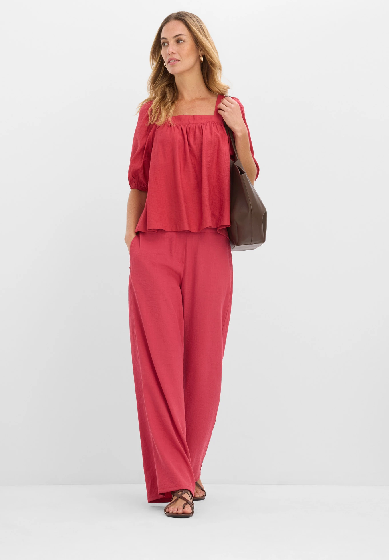 Blouse van gestructureerde crinkle • kersenrood • bonprix online shop