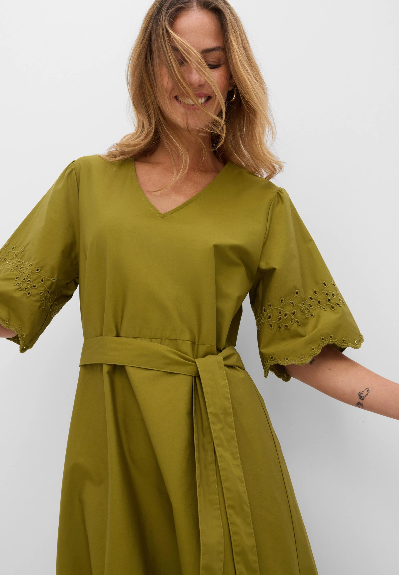 Rochie midi din bumbac 100% • verde-natur • magazin bonprix