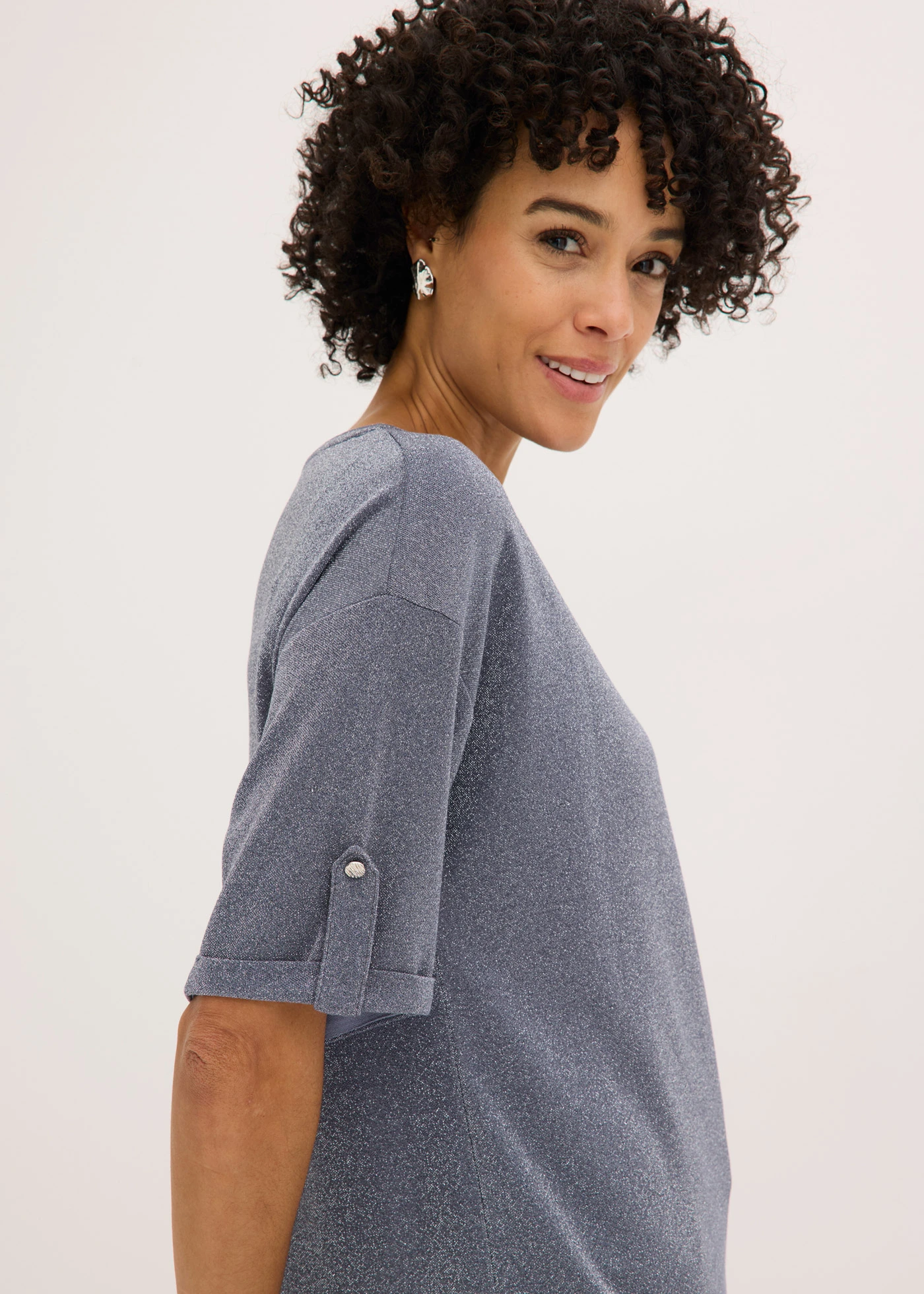 Shirt met viscose en glanzende print • rookblauw/metallic zilver • bonprix online shop