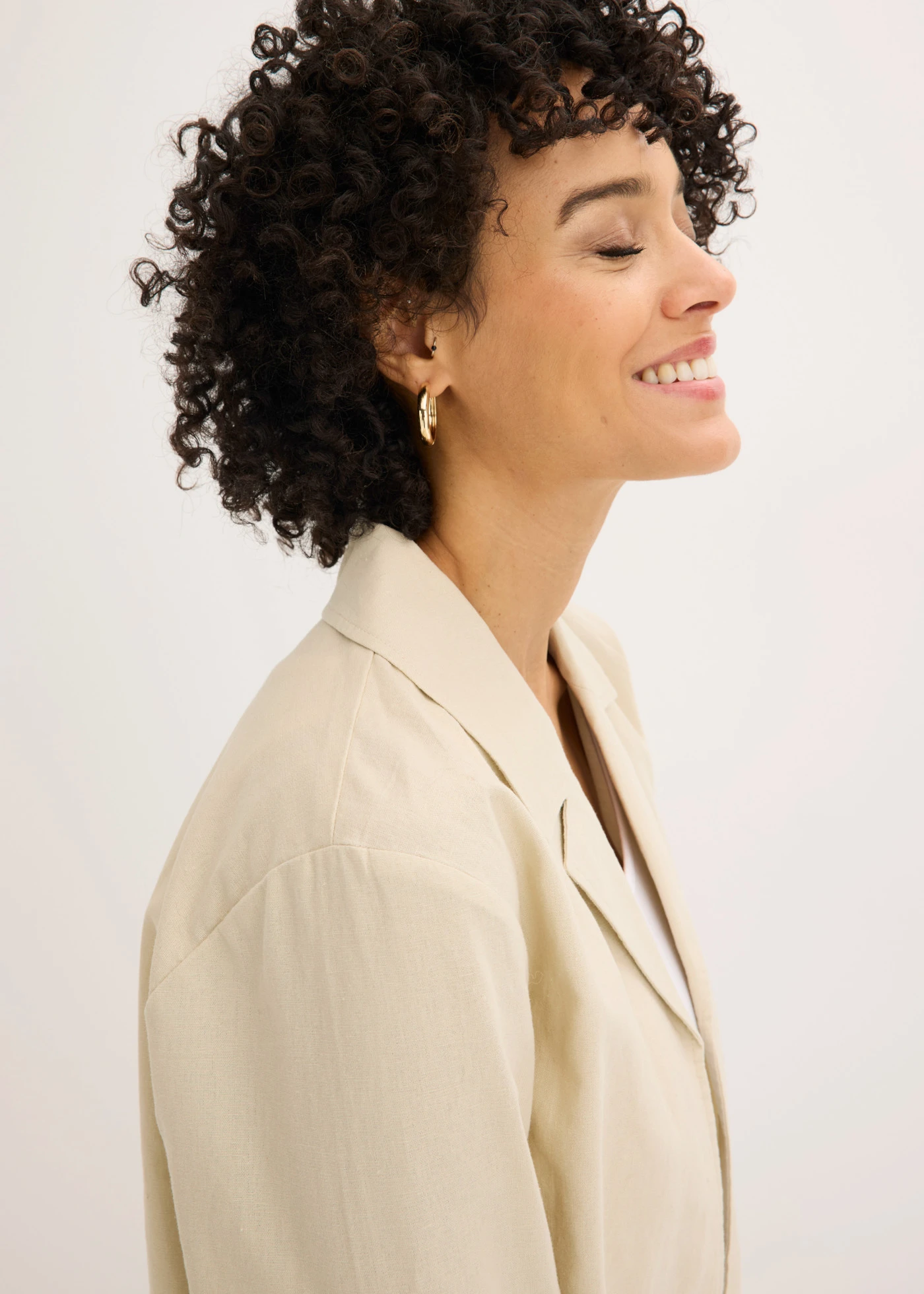 Veste en lin et coton • sable clair • Boutique bonprix