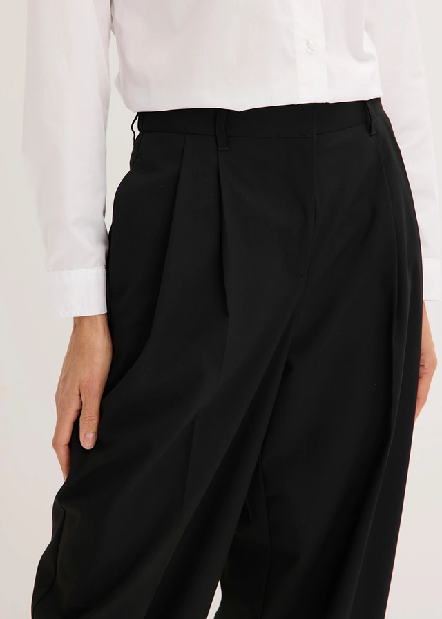 Pantalon barrel • noir • product-page.page-title-suffix