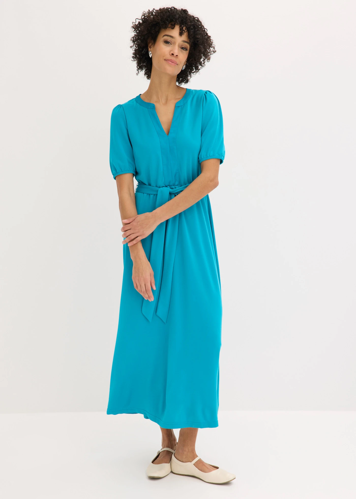 Robe midi en piqué de viscose avec détail satin • bleu lagon • Boutique bonprix