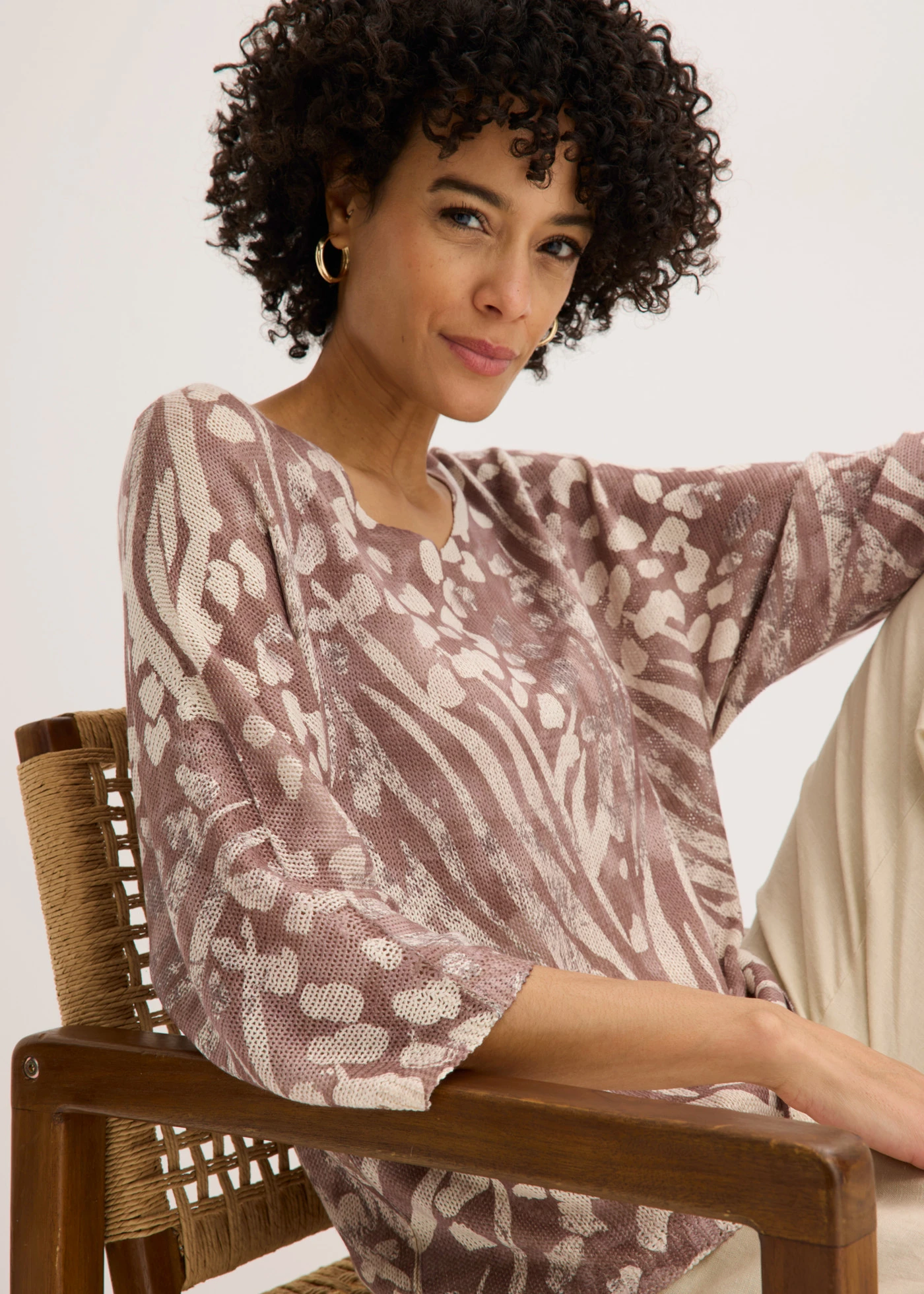 Pull  à manches chauve-souris • beige galet zèbre • Boutique bonprix