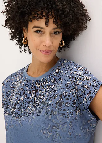 T-shirt ze wstawką z tkaniny, z połyskującymi kamieniami • niebieski dymny w panterkę • sklep bonprix