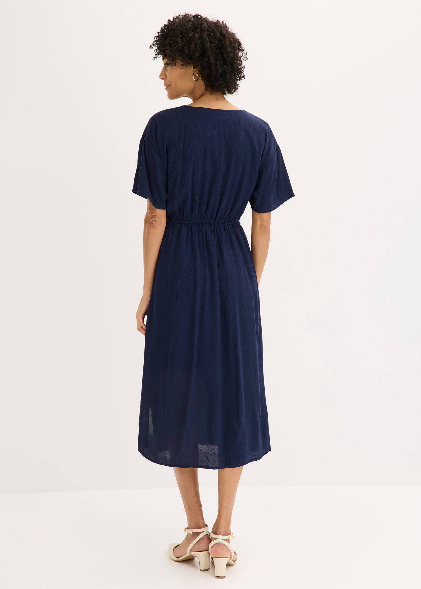 Robe midi en viscose fluide • bleu foncé • Boutique bonprix