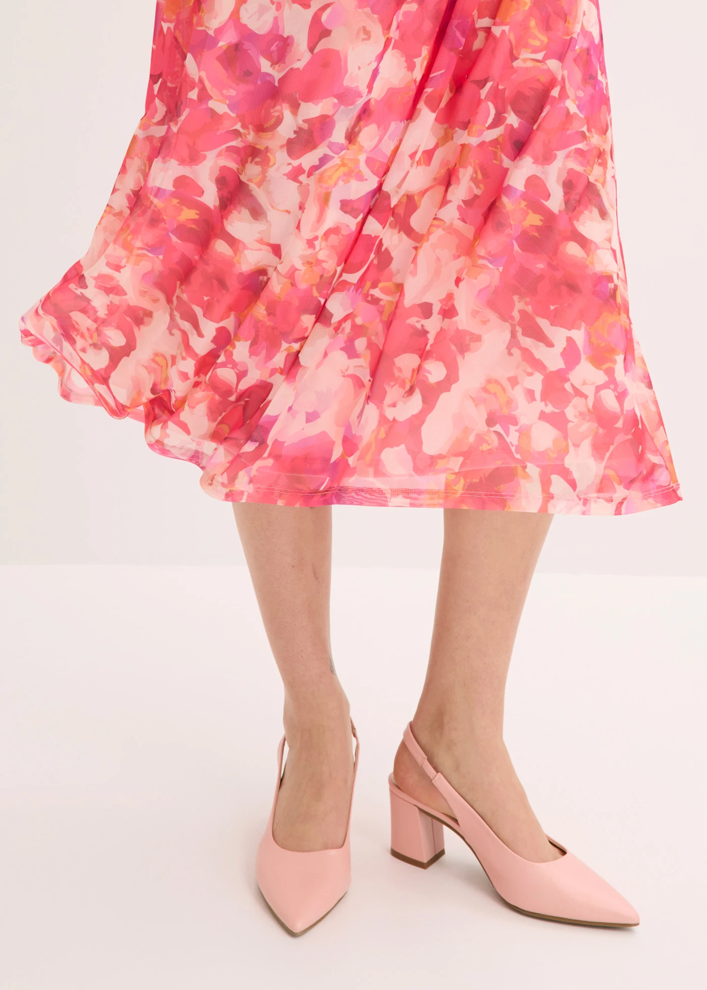 Rochie cu bretele, din mesh moale • pink floral • magazin bonprix