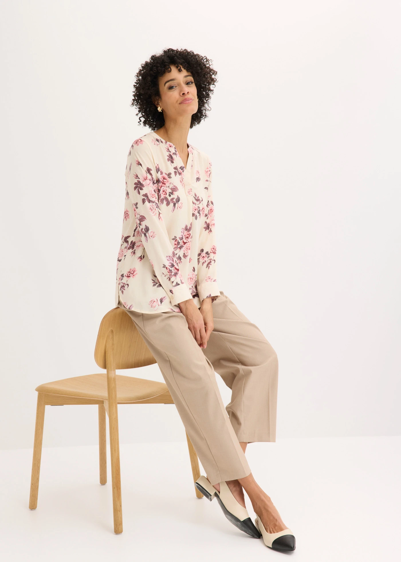 Tunică-bluză • bej-prund/roz deschis floral • magazin bonprix