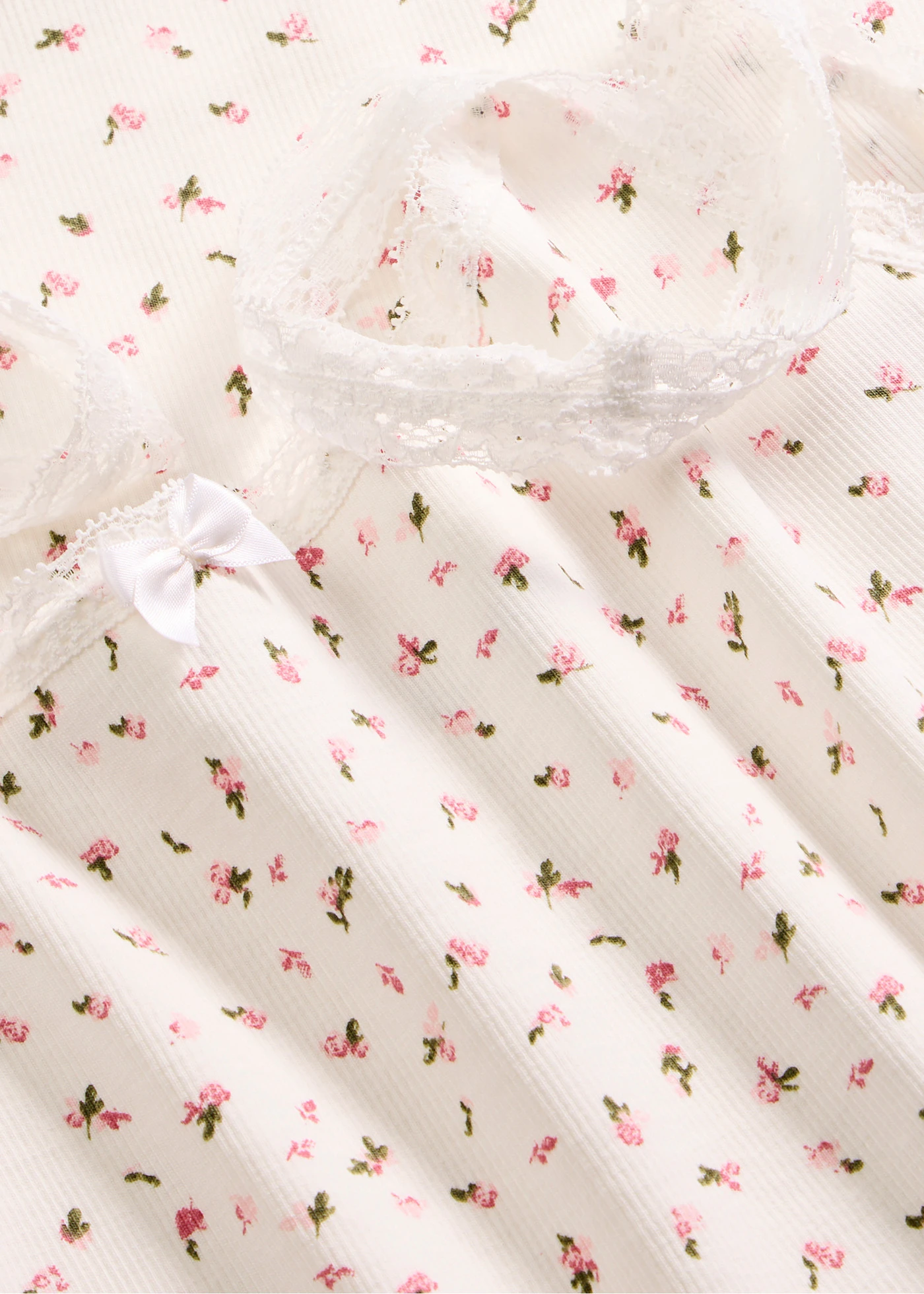 Chemise de nuit en matière côtelée • écru floral • Boutique bonprix