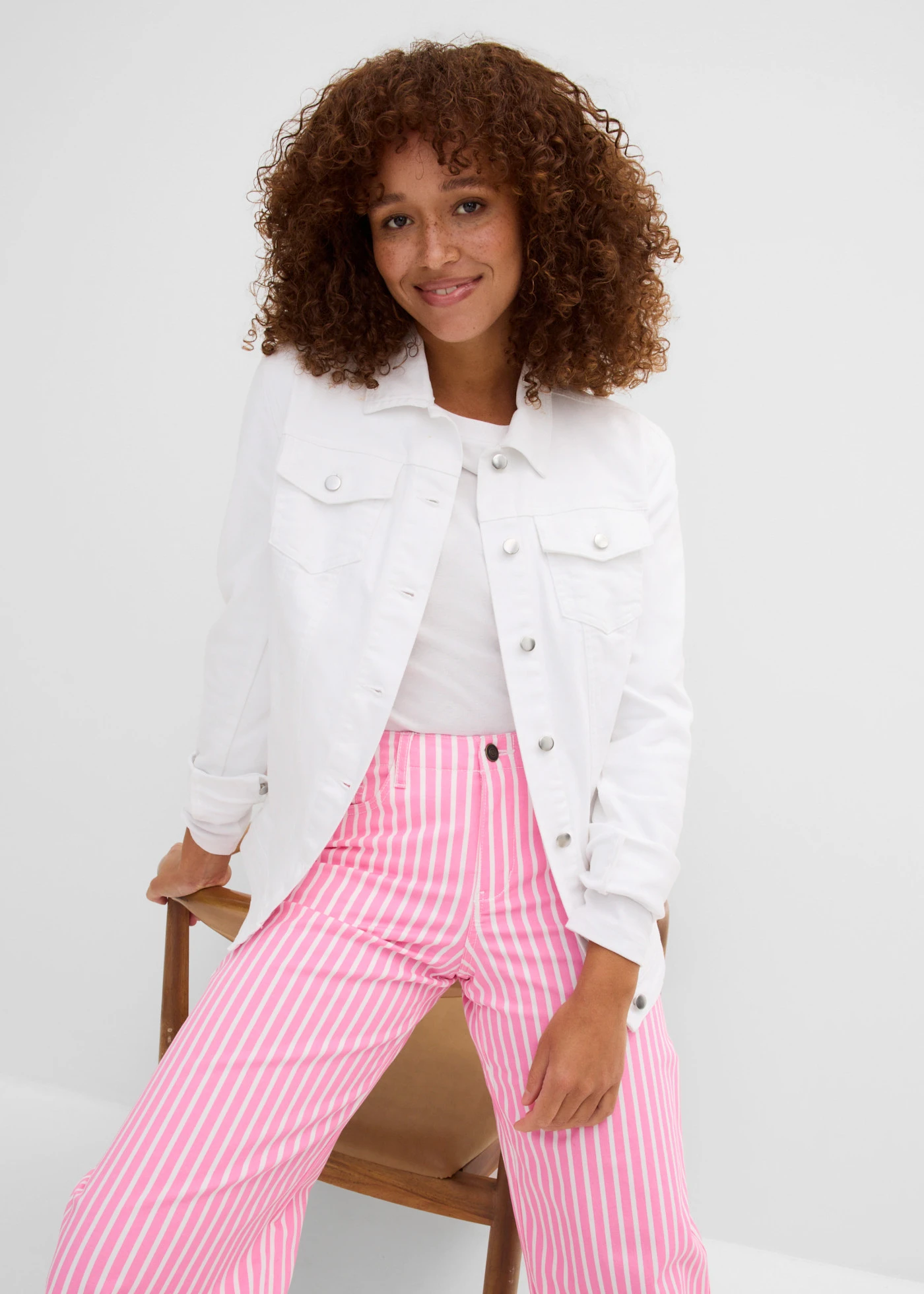 Pantalon en twill de coton extensible • rose/blanc rayé • Boutique bonprix