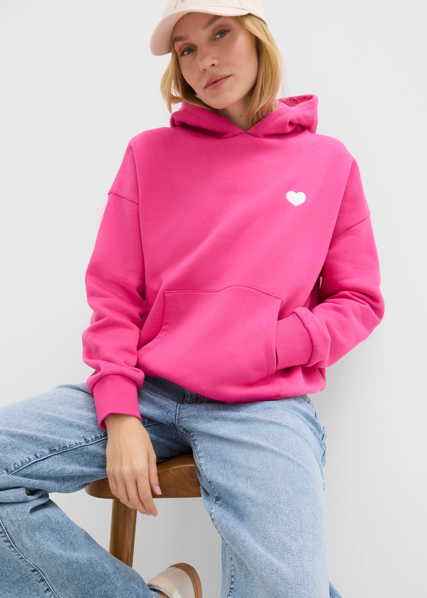 Sweat à capuche doux en coton mélangé • pink lady imprimé • Boutique bonprix