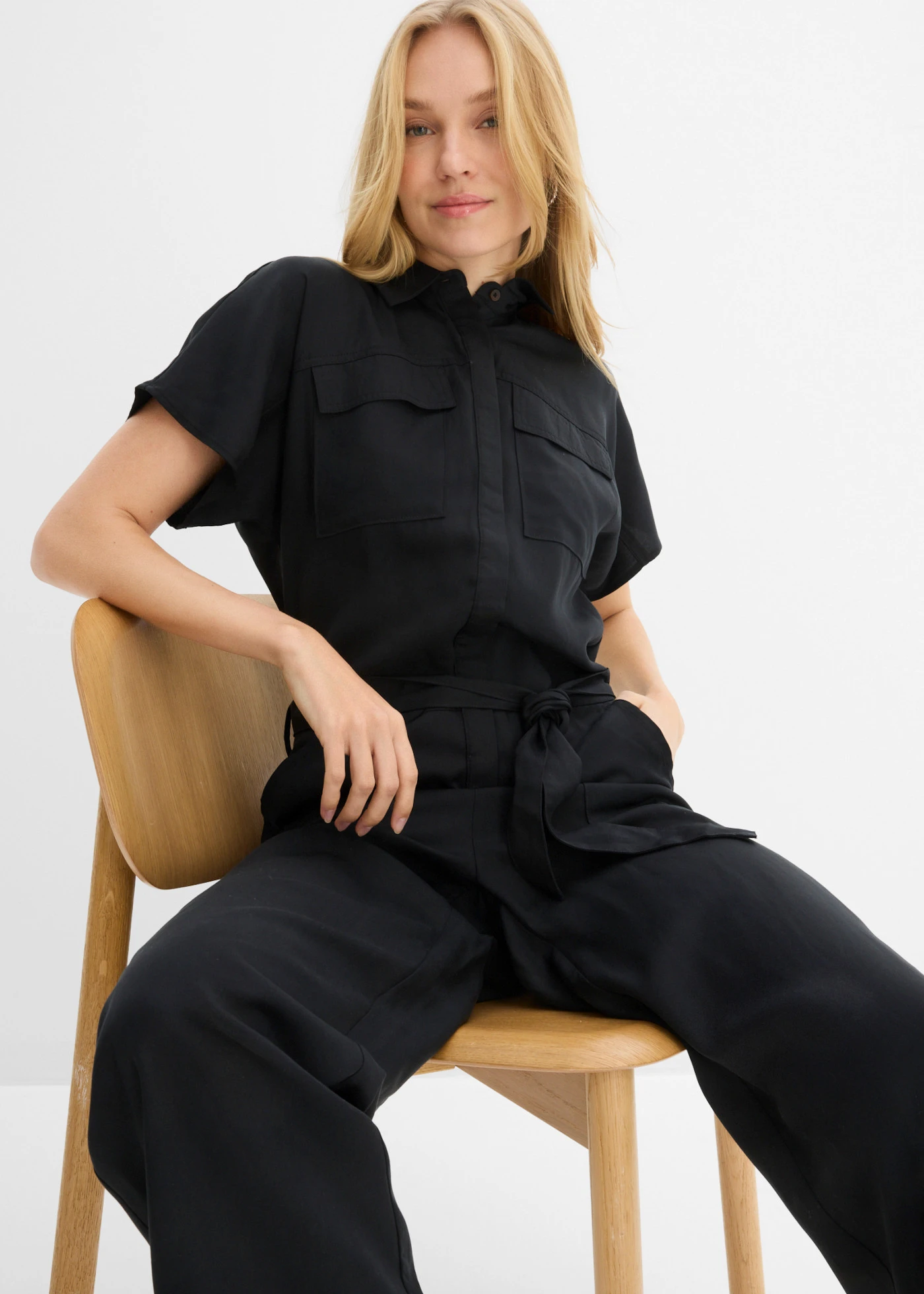 Jumpsuit van soepel lyocell • zwart • bonprix online shop