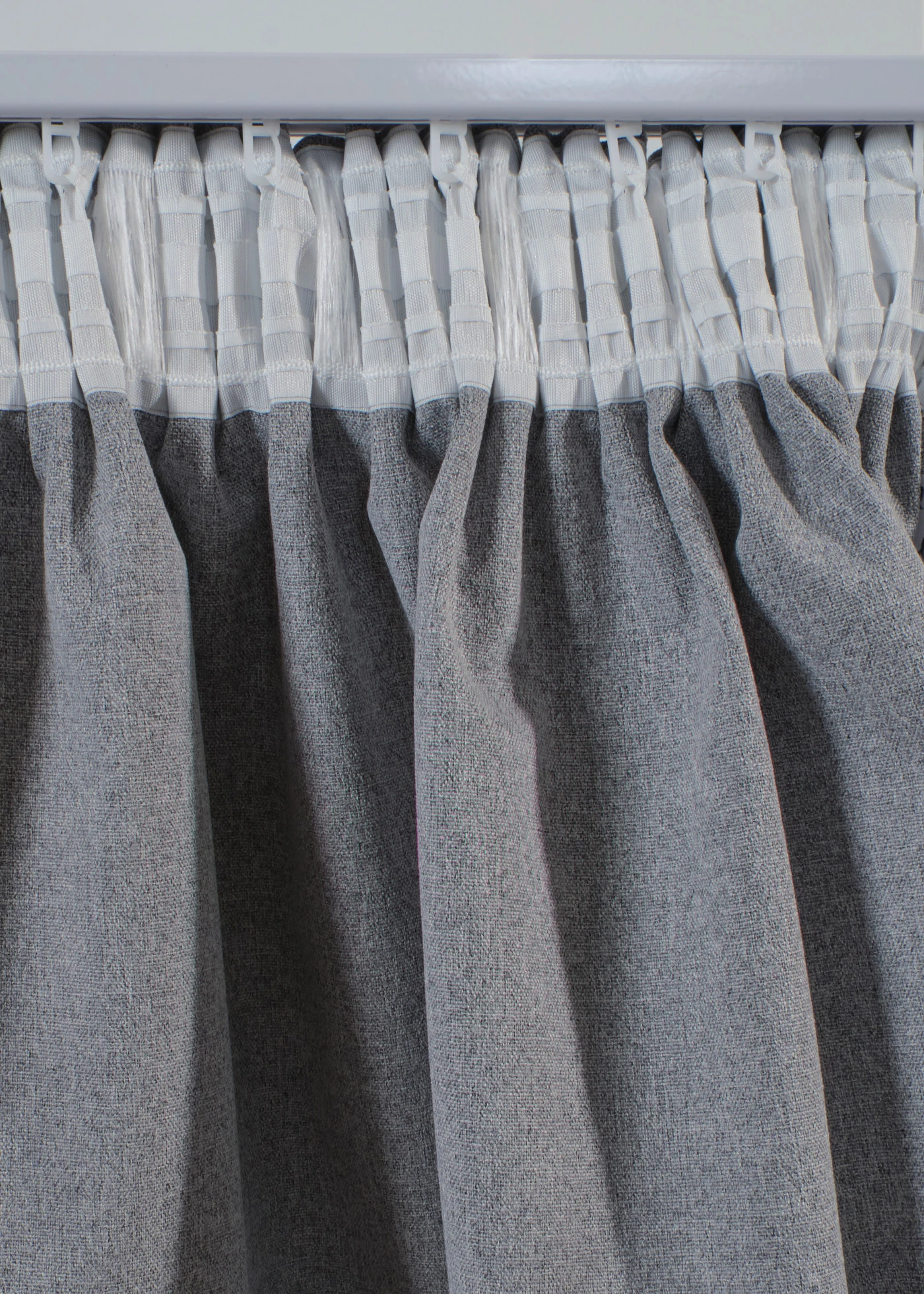 Draperie de întunecare cu strat interior (1 buc.) • gri deschis • magazin bonprix