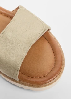 Sandales compensées Tamaris • vert • Boutique bonprix