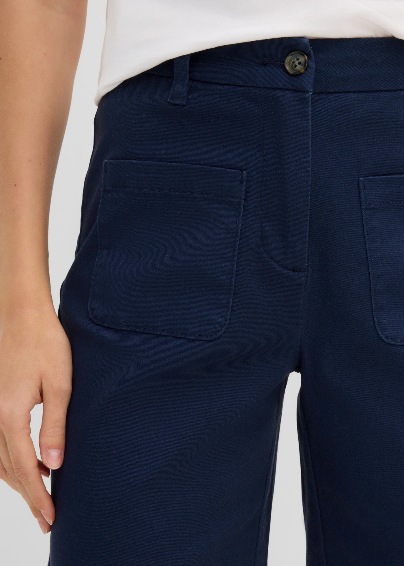 Bermuda en coton extensible • bleu foncé • Boutique bonprix