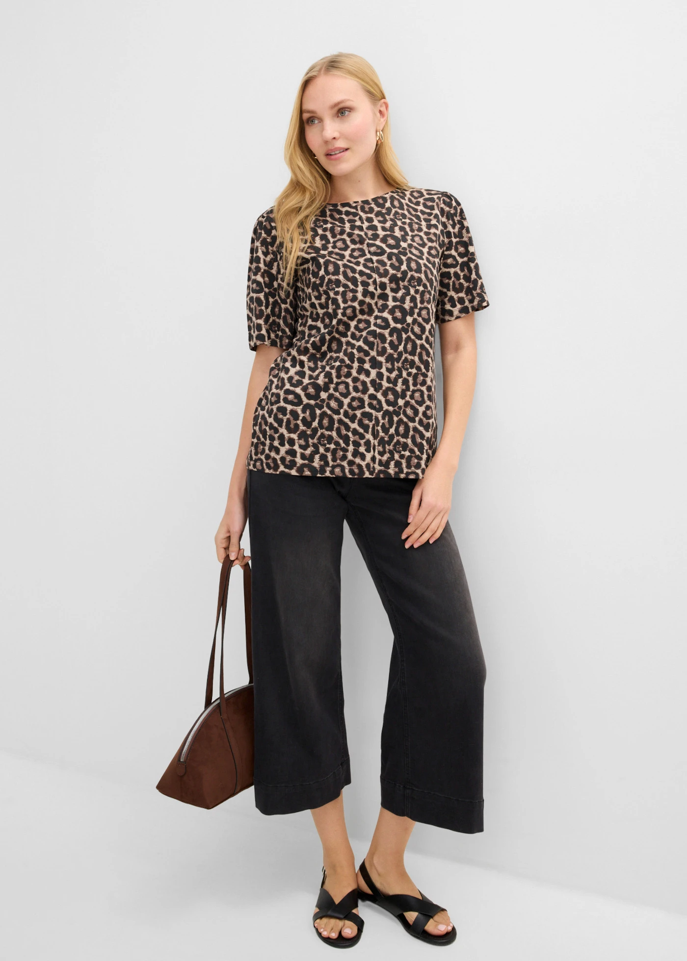 Shirt met luipaardprint • zwart-donkerbruin-middenbruin-natuursteen luipaardprint • bonprix online shop