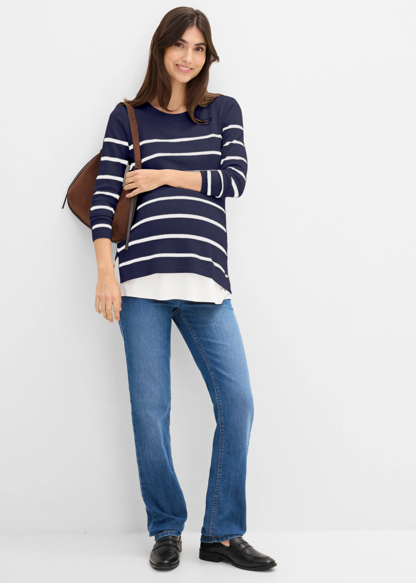 Pull de grossesse et d’allaitement en maille légère • bleu foncé-blanc rayé • Boutique bonprix