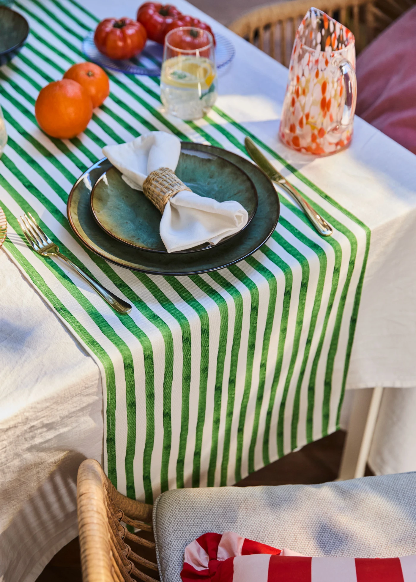 Chemin de table rayé, déperlant • vert gazon-blanc rayé • product-page.page-title-suffix
