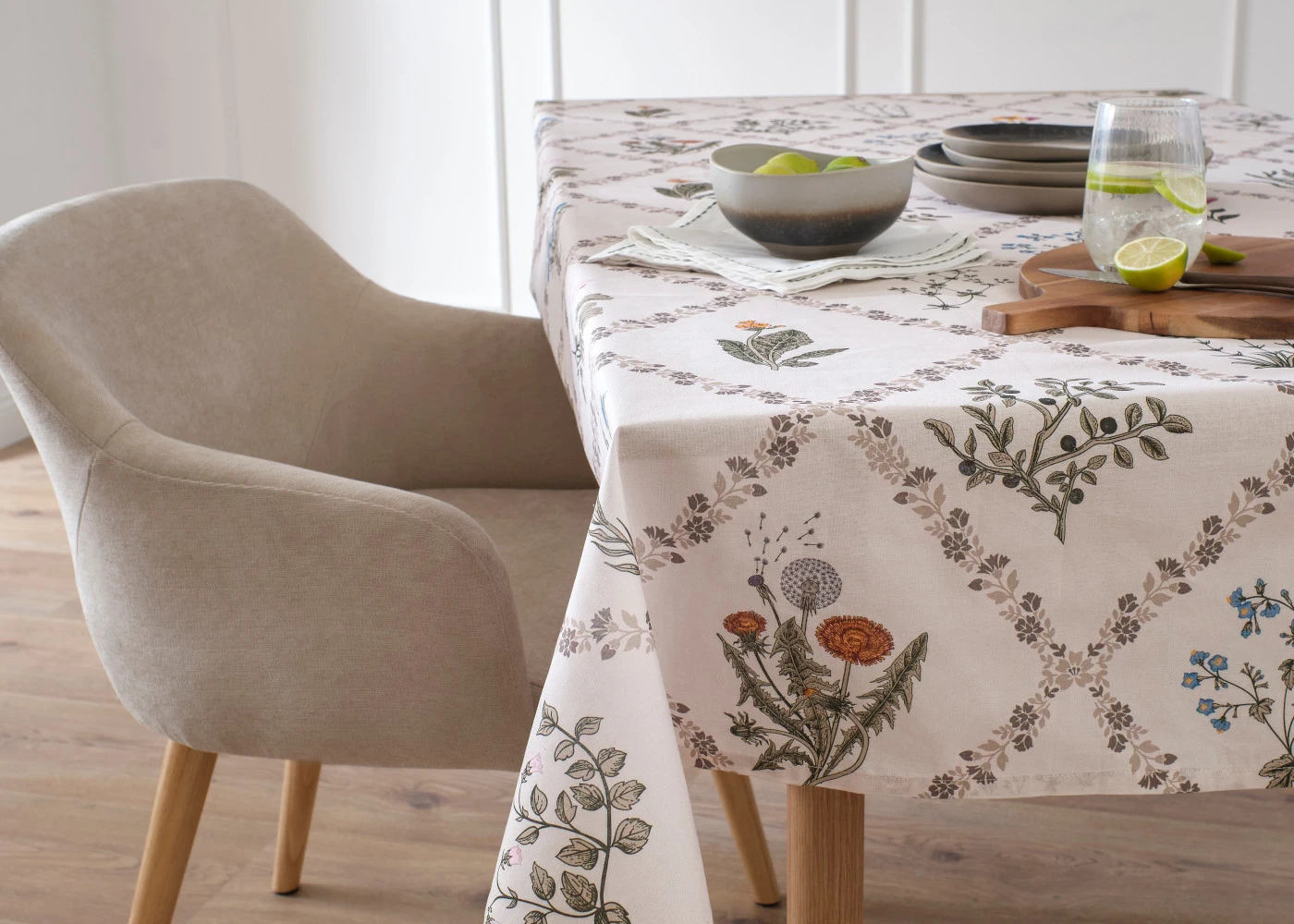 Tafelkleed van biologisch katoen • olijfgroen-beige • bonprix online shop