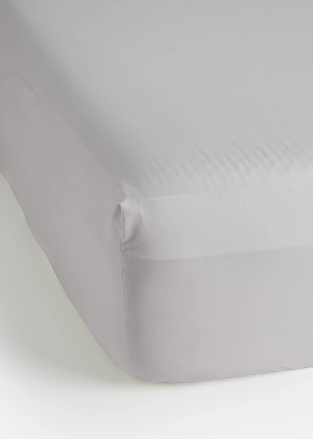 Cearșaf de pat cu elastic percal • gri deschis • magazin bonprix