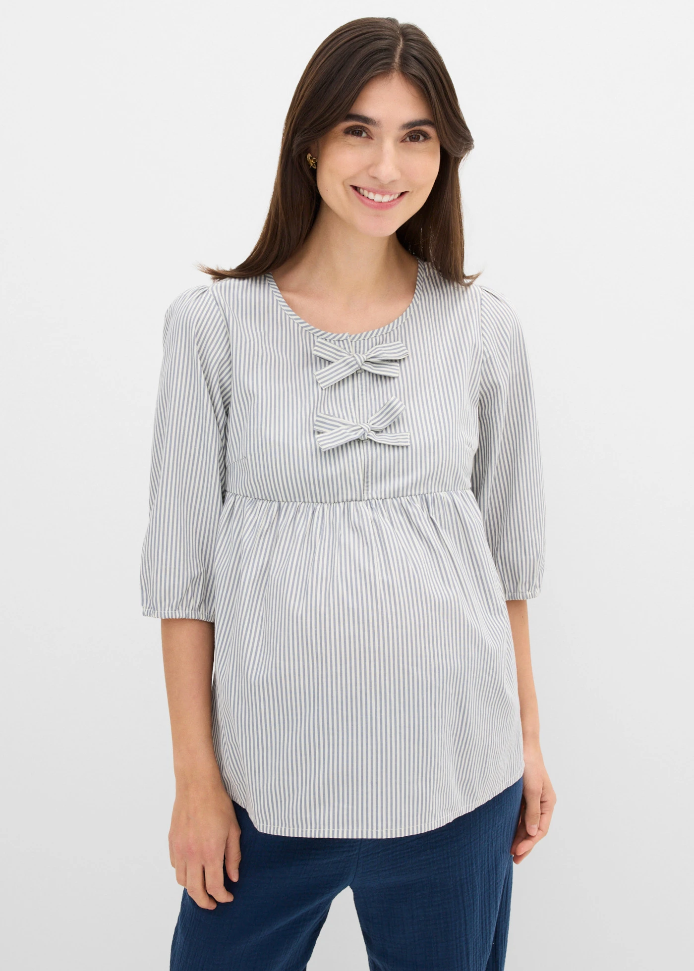 Lichte zwangerschapsblouse van geweven biologisch katoen • wolwit-rookblauw verticaal gestreept • bonprix online shop