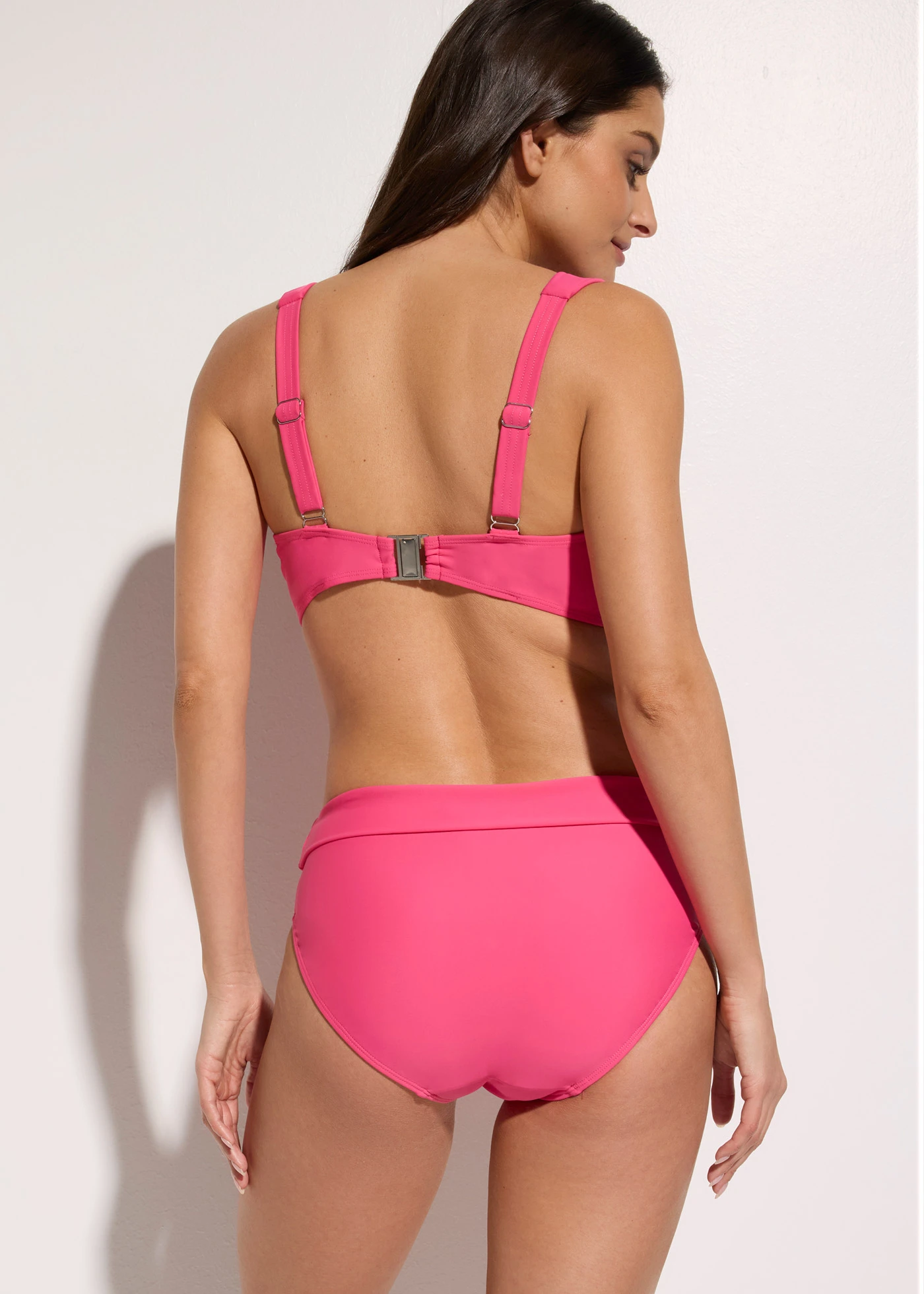 Bikini balconnet (ens. 2 pces) à bretelles rembourrées • rose vif • Boutique bonprix